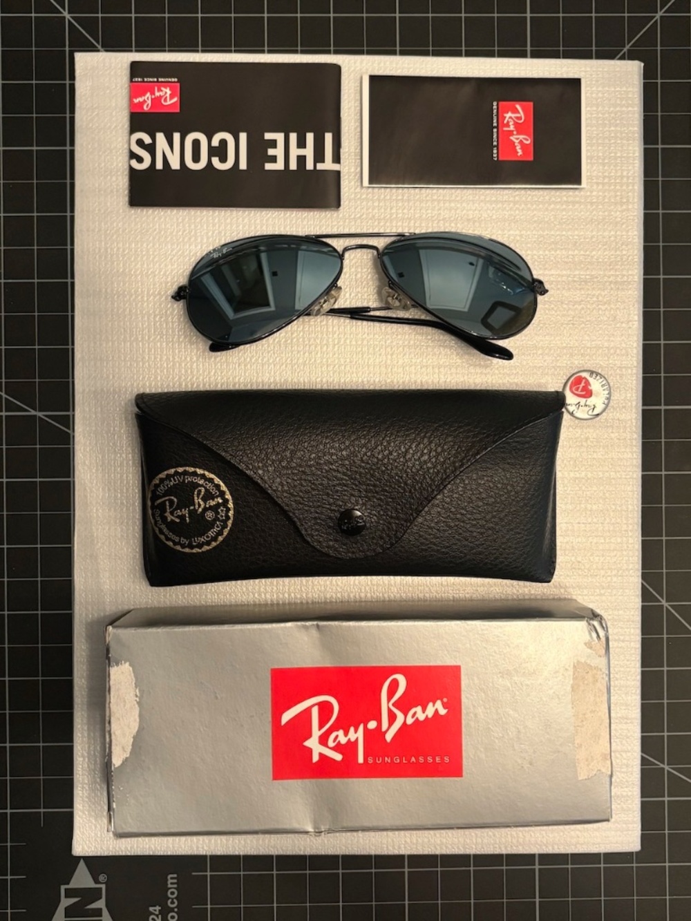 Ray-Ban Aviators 3025 Large 58-14 Crystal Grey on Gunmetal